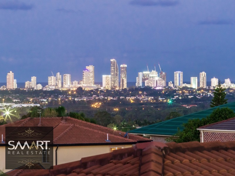 18 Tara Vista Boulevarde, Highland Park QLD 4211