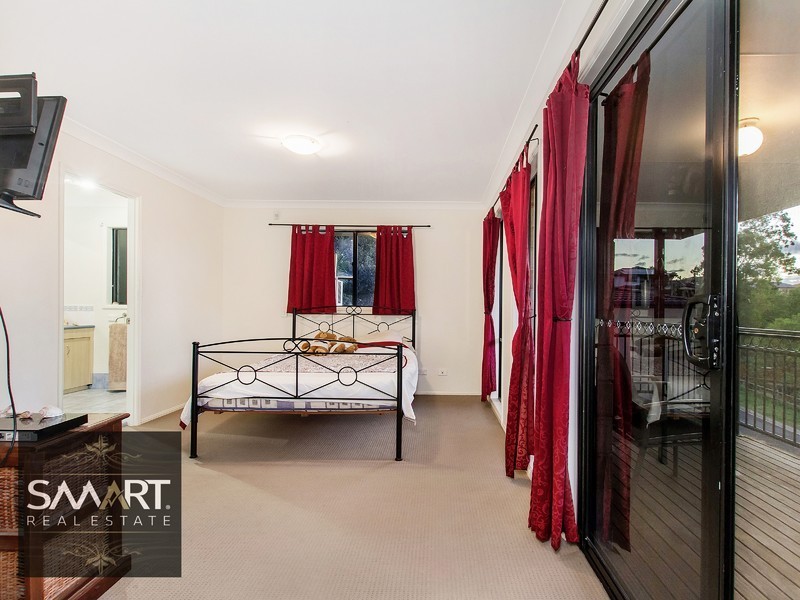 18 Tara Vista Boulevarde, Highland Park QLD 4211