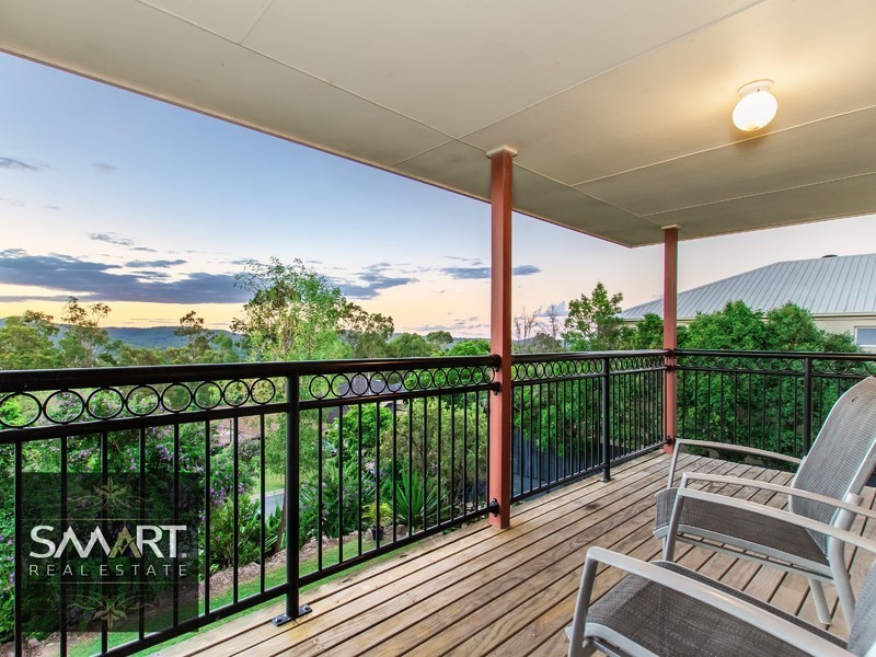 18 Tara Vista Boulevarde, Highland Park QLD 4211
