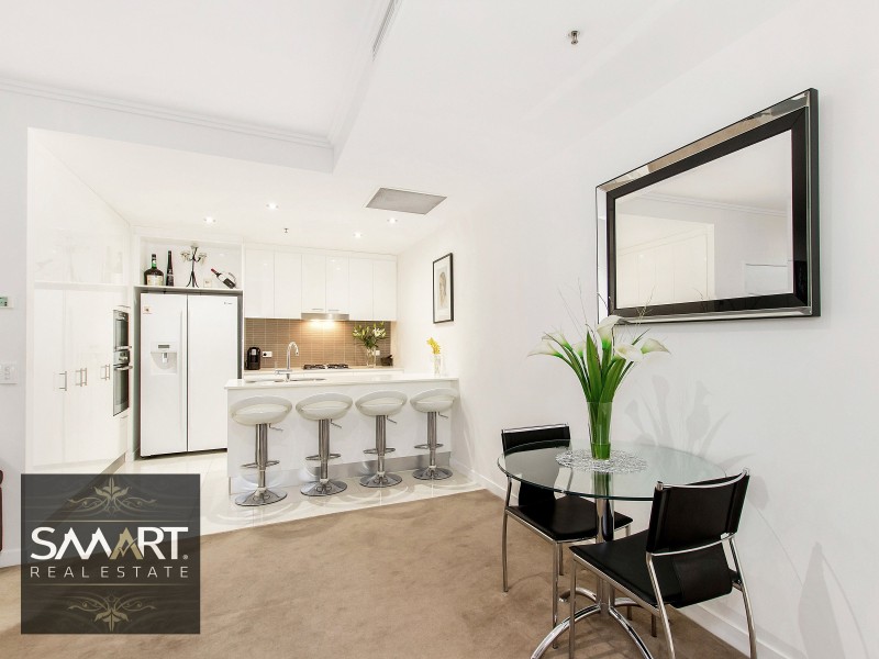 1001/33 T E Peters Drive, Broadbeach Waters QLD 4218