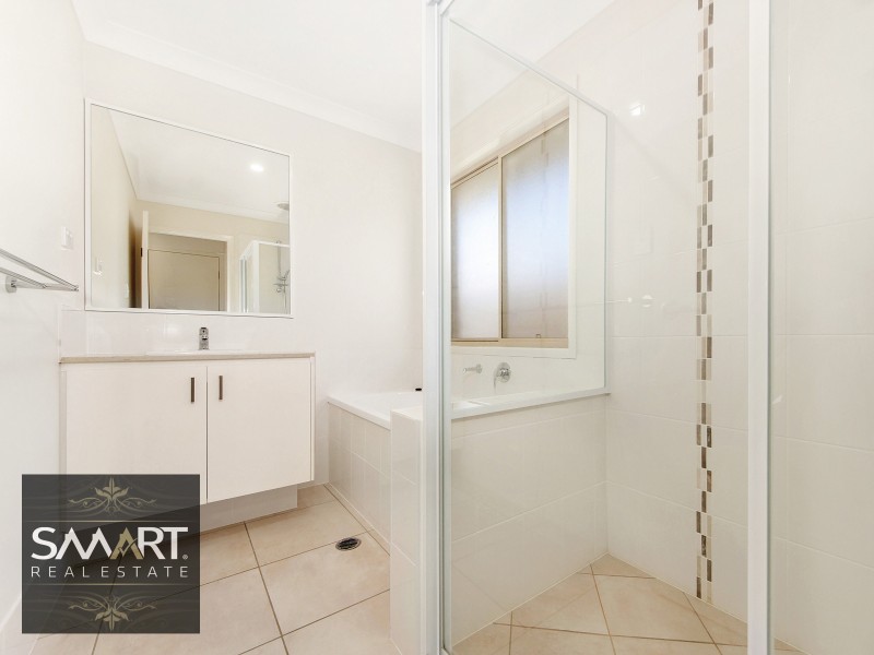 12 Milbrook Crescent, Pimpama QLD 4209