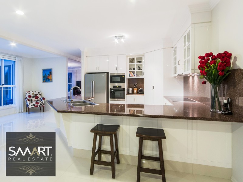 96 Cabana Boulevard, Benowa Waters QLD 4217