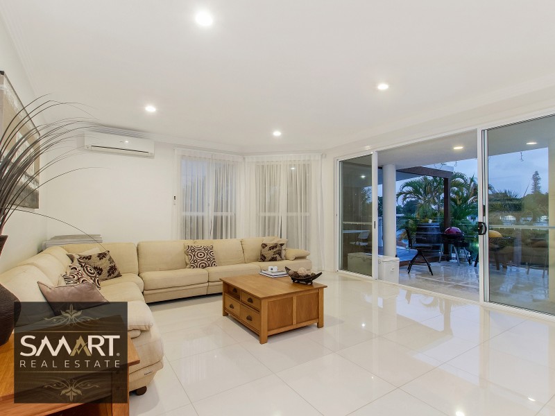 96 Cabana Boulevard, Benowa Waters QLD 4217