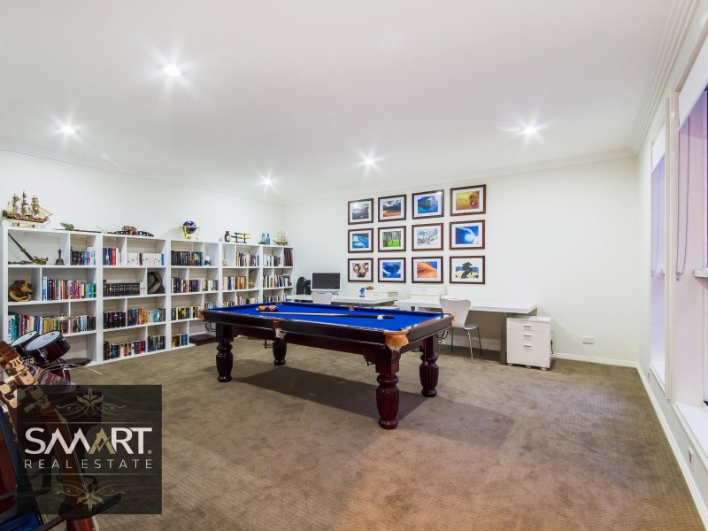 96 Cabana Boulevard, Benowa Waters QLD 4217