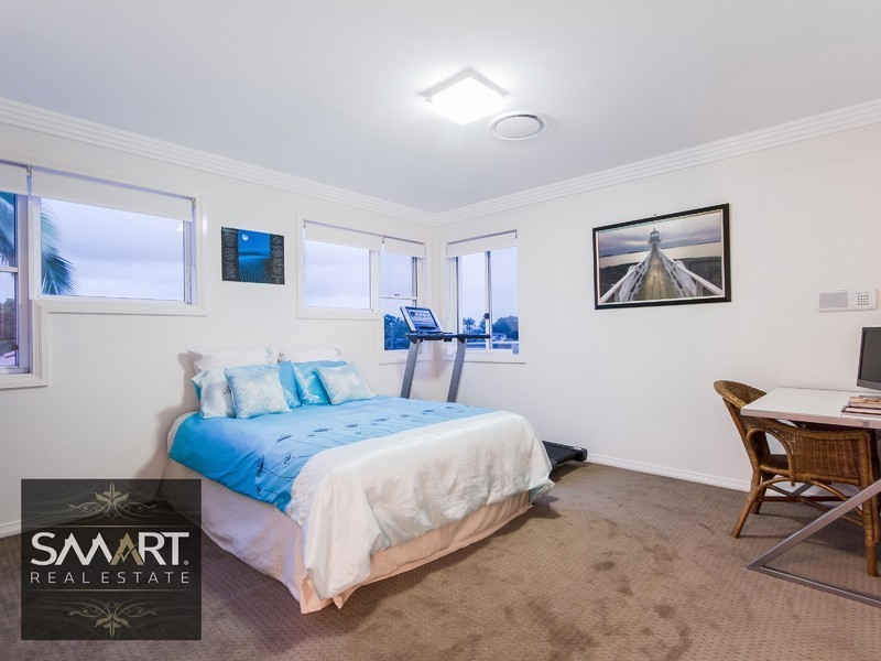 96 Cabana Boulevard, Benowa Waters QLD 4217