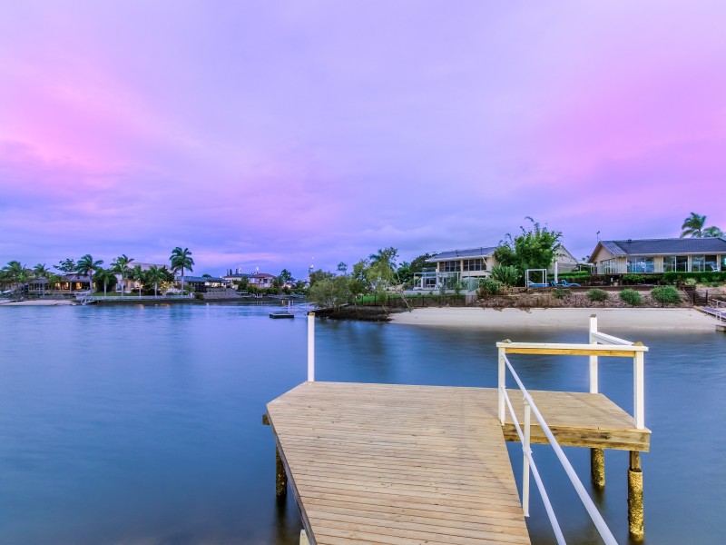9 Braemer Court, Benowa Waters QLD 4217