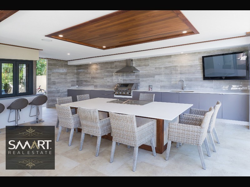 1051 Rosebank Way, Hope Island QLD 4212