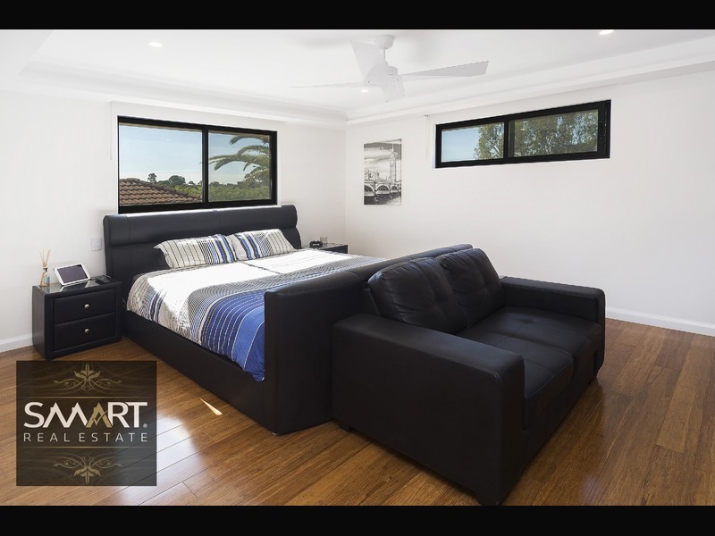 1051 Rosebank Way, Hope Island QLD 4212