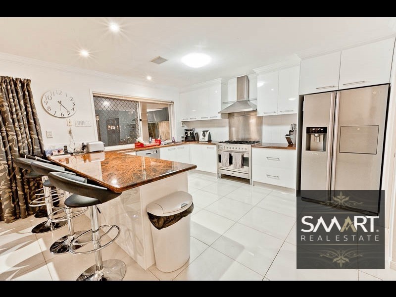 9 Pisa court, Bundall QLD 4217