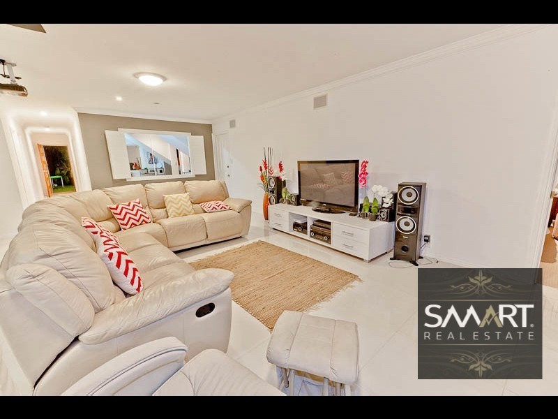 9 Pisa court, Bundall QLD 4217