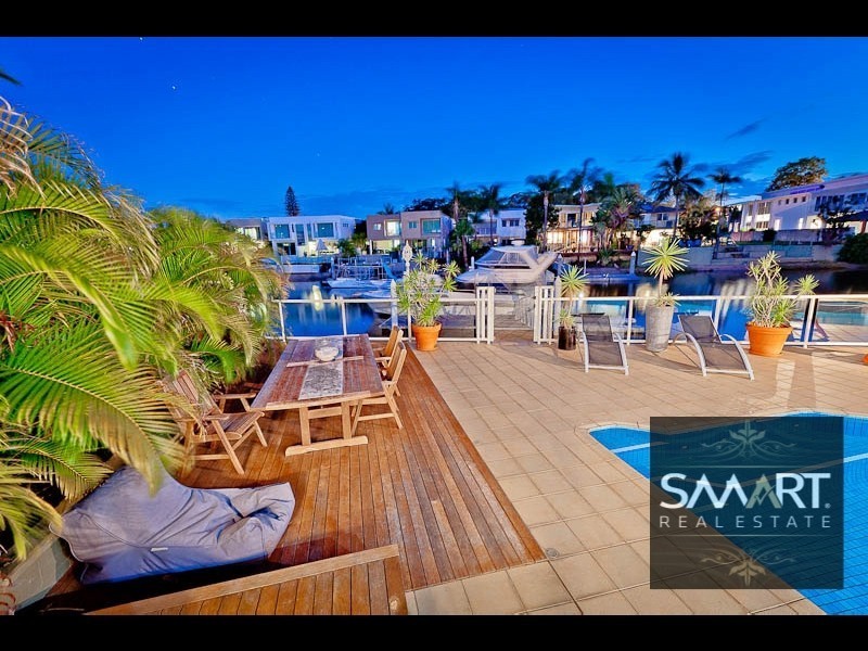 9 Pisa court, Bundall QLD 4217