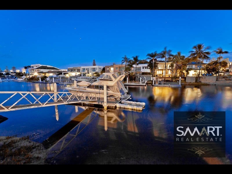 9 Pisa court, Bundall QLD 4217