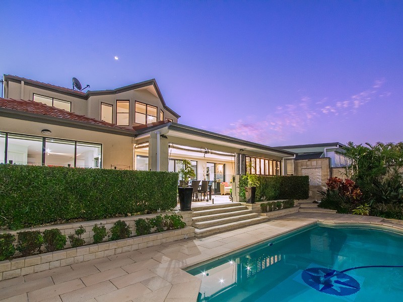 32 Rio Vista Boulevard, Broadbeach Waters QLD 4218