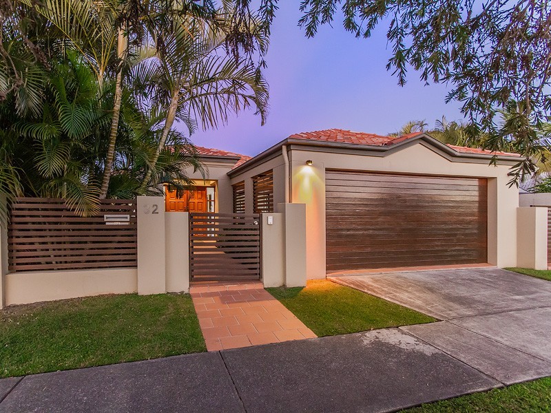 32 Rio Vista Boulevard, Broadbeach Waters QLD 4218