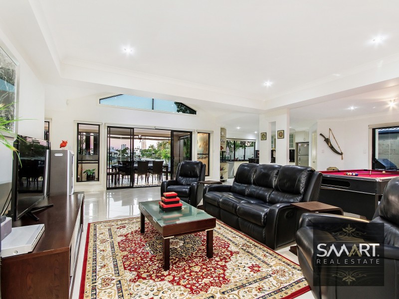 32 Rio Vista Boulevard, Broadbeach Waters QLD 4218