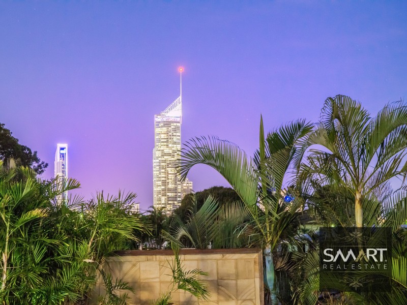 32 Rio Vista Boulevard, Broadbeach Waters QLD 4218