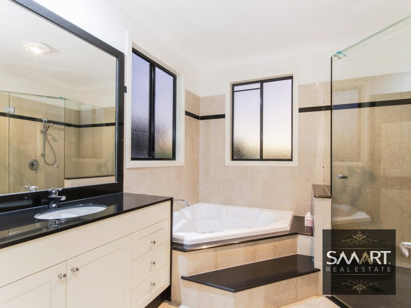 32 Rio Vista Boulevard, Broadbeach Waters QLD 4218
