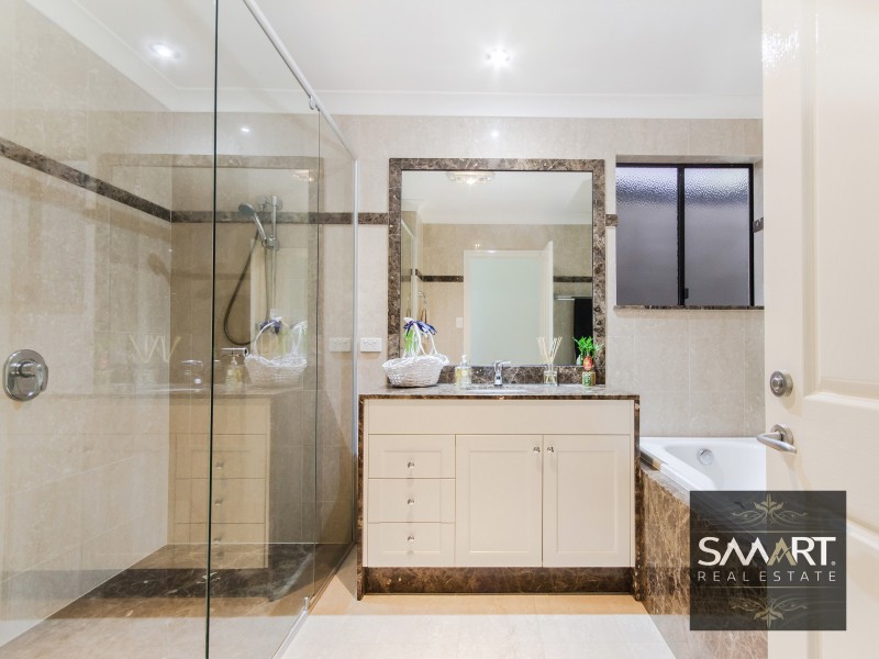 32 Rio Vista Boulevard, Broadbeach Waters QLD 4218