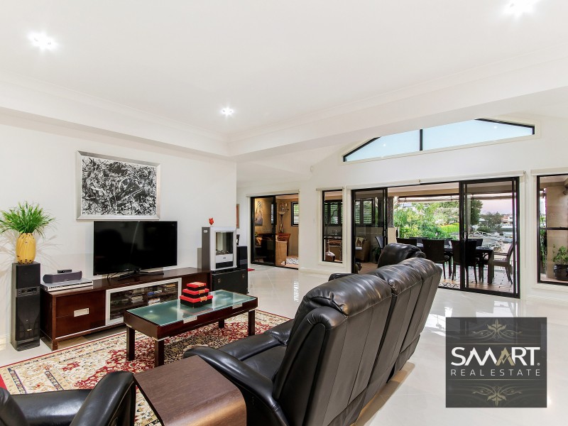 32 Rio Vista Boulevard, Broadbeach Waters QLD 4218