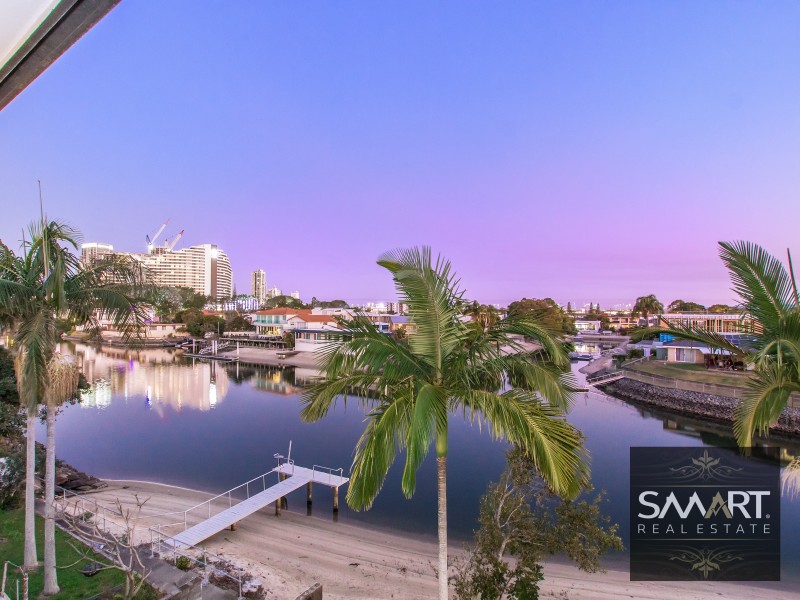 10/18-20 Sunshine Boulevard, Broadbeach Waters QLD 4218
