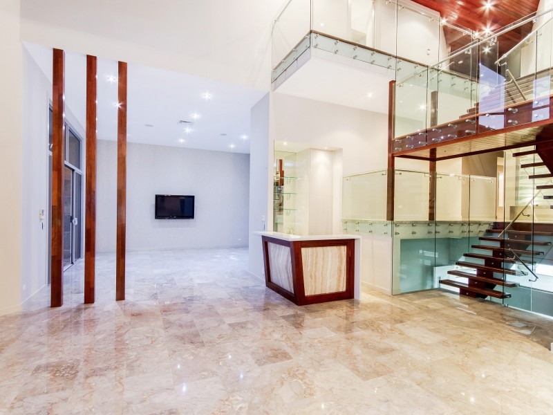 3028 The Boulevarde, Benowa QLD 4217