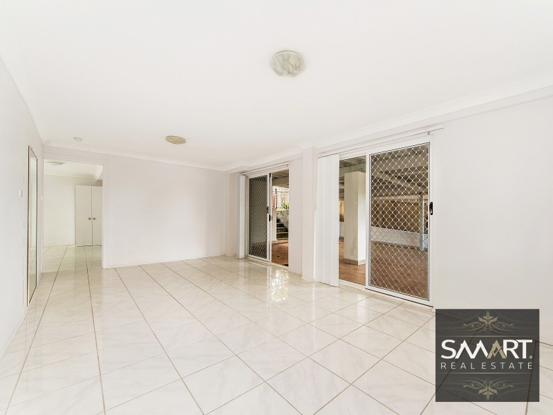 32 Numeralla Avenue, Ashmore QLD 4214