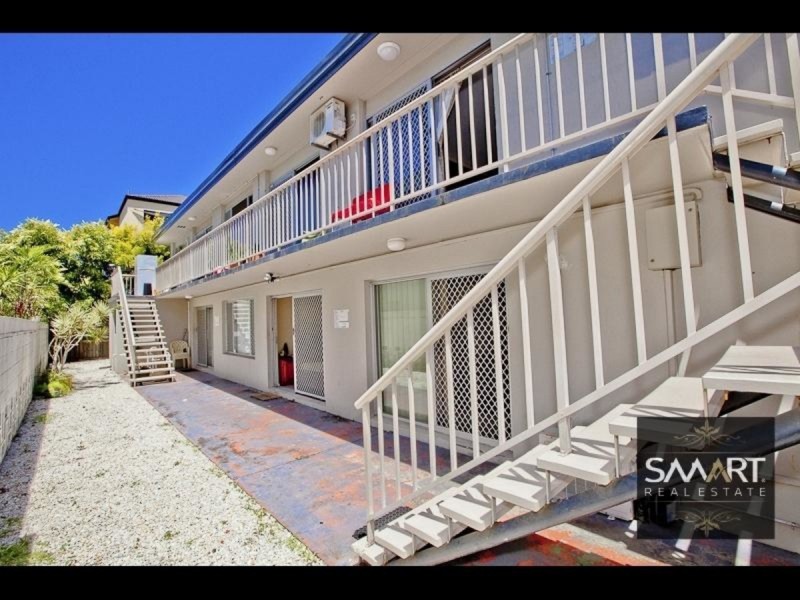 2/51 Burra Street, Chevron Island QLD 4217