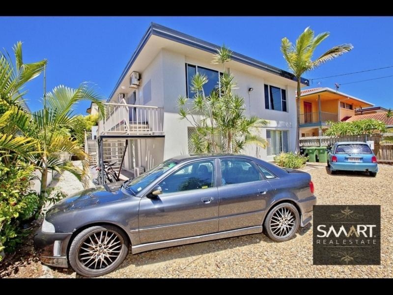 2/51 Burra Street, Chevron Island QLD 4217