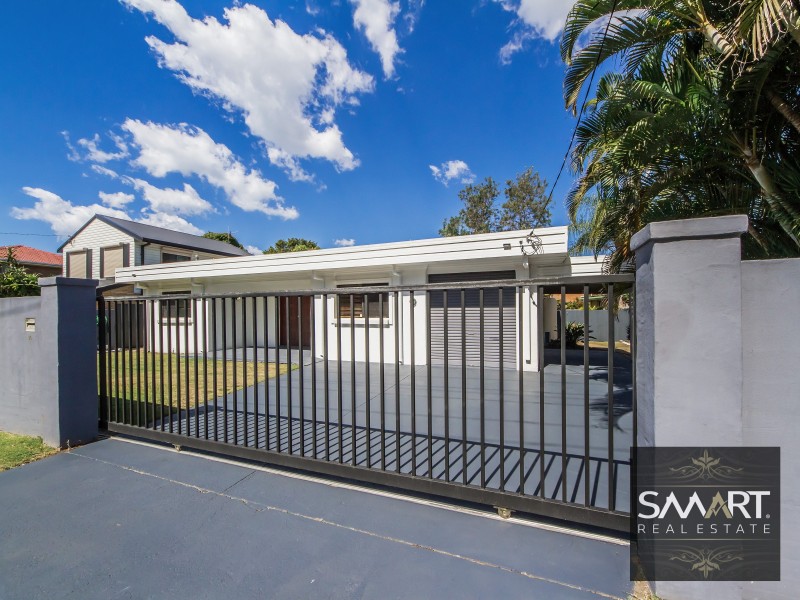 26 Melody Street, Mermaid Waters QLD 4218