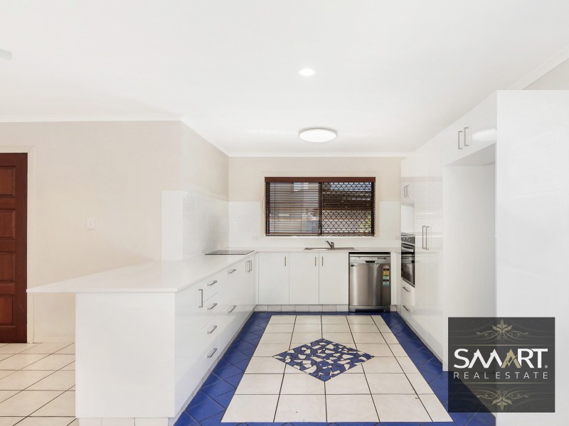 26 Melody Street, Mermaid Waters QLD 4218