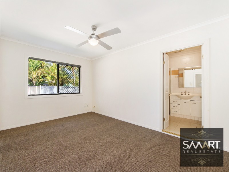 26 Melody Street, Mermaid Waters QLD 4218