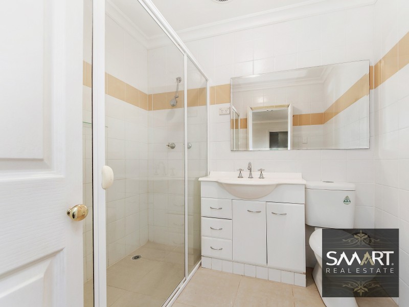 26 Melody Street, Mermaid Waters QLD 4218