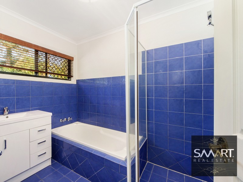26 Melody Street, Mermaid Waters QLD 4218