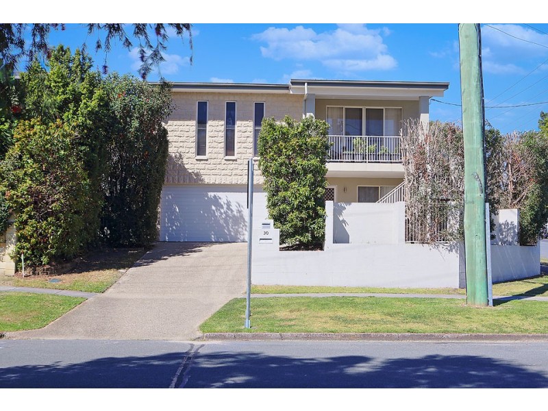 30 Harley Street, Labrador QLD 4215