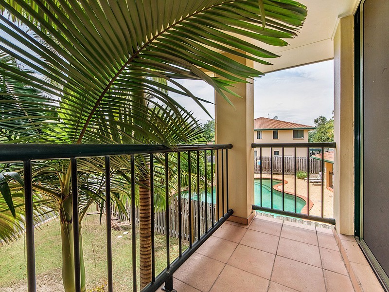 11/156 Greenacre Drive, Arundel QLD 4214