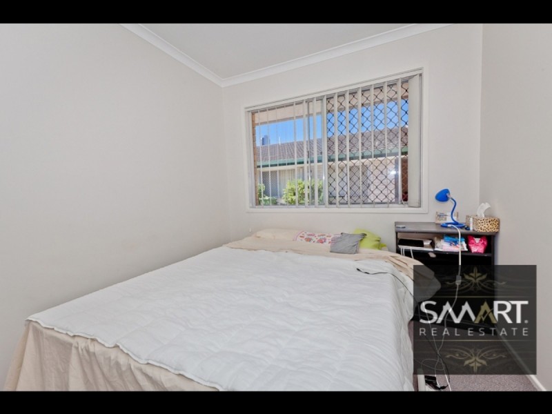 2/20 Parneno Street, Chevron Island QLD 4217