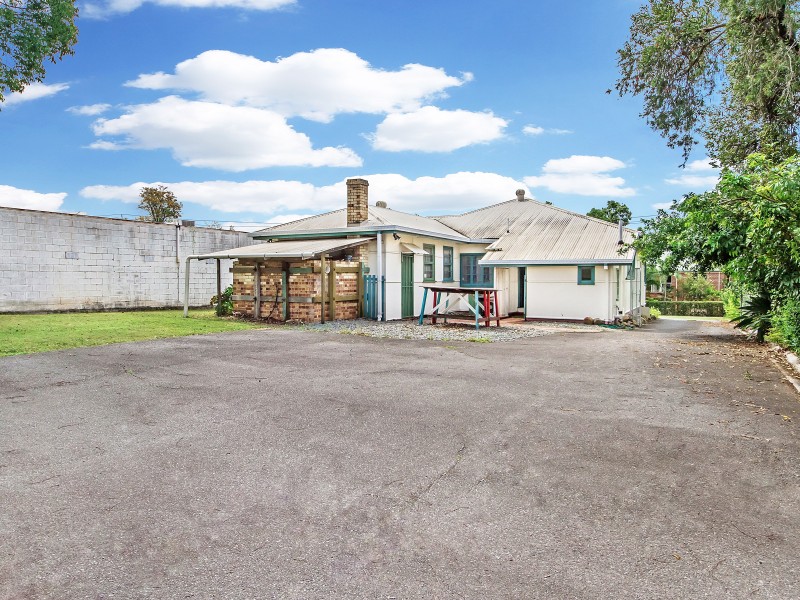 58 Pohlman Street, Southport QLD 4215