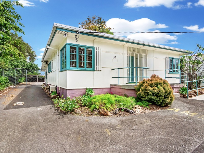 58 Pohlman Street, Southport QLD 4215