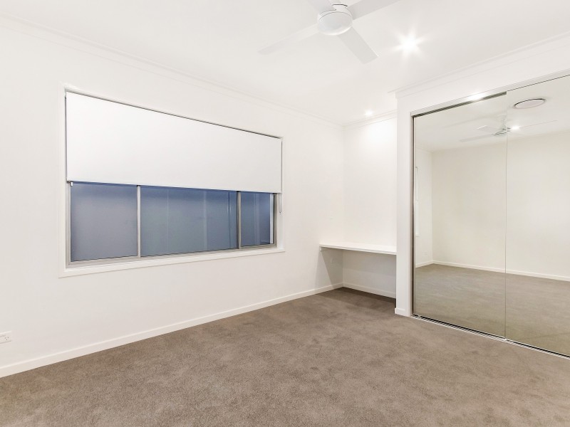 47 Platypus Avenue, Sorrento QLD 4217