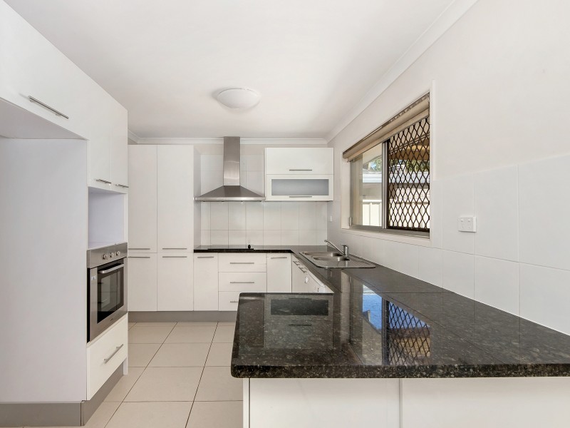 112 Salerno Street, Isle Of Capri QLD 4217