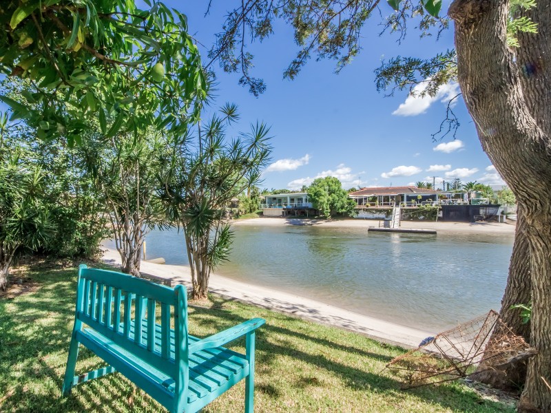 112 Salerno Street, Isle Of Capri QLD 4217