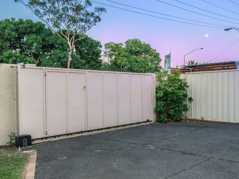 112 Salerno Street, Isle Of Capri QLD 4217