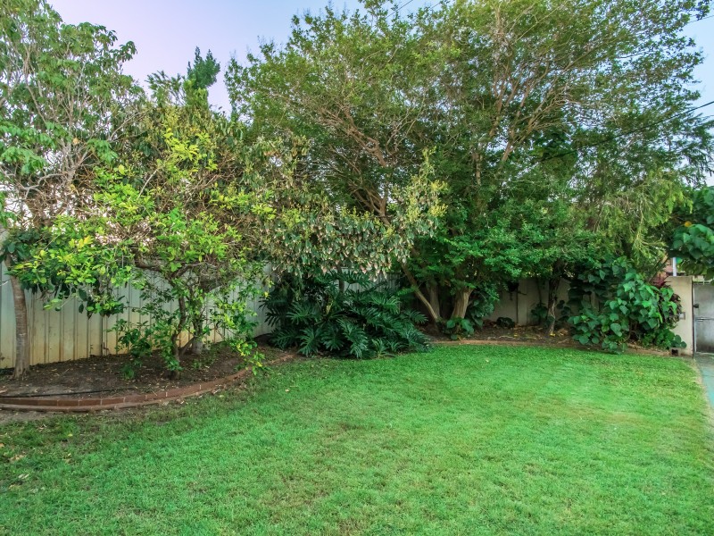 112 Salerno Street, Isle Of Capri QLD 4217