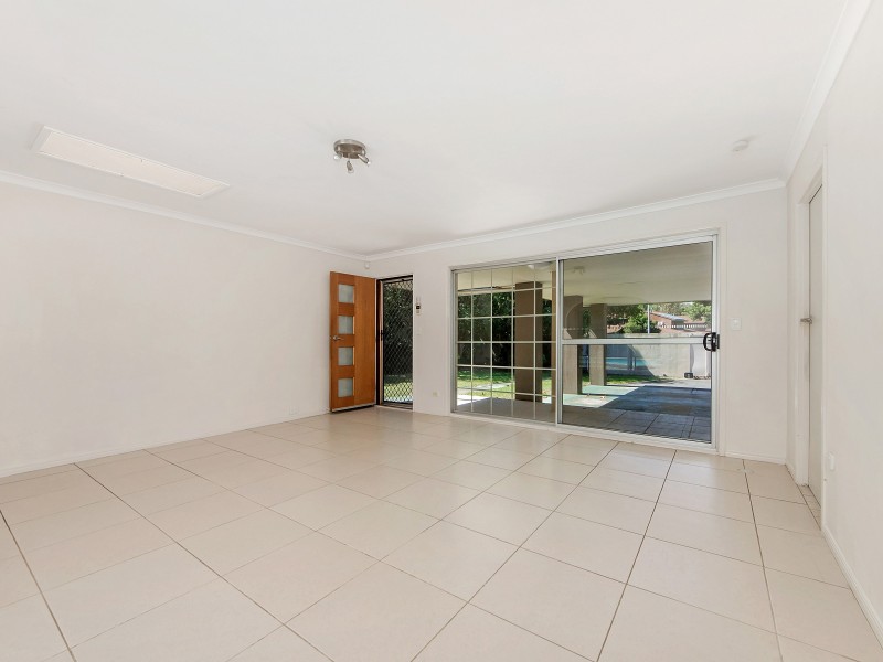112 Salerno Street, Isle Of Capri QLD 4217