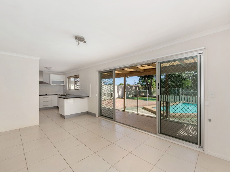 112 Salerno Street, Isle Of Capri QLD 4217