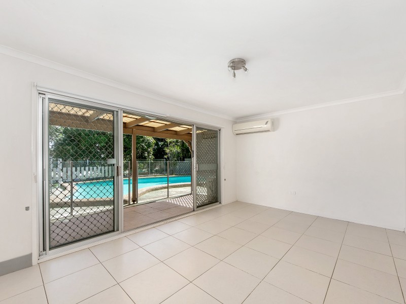 112 Salerno Street, Isle Of Capri QLD 4217