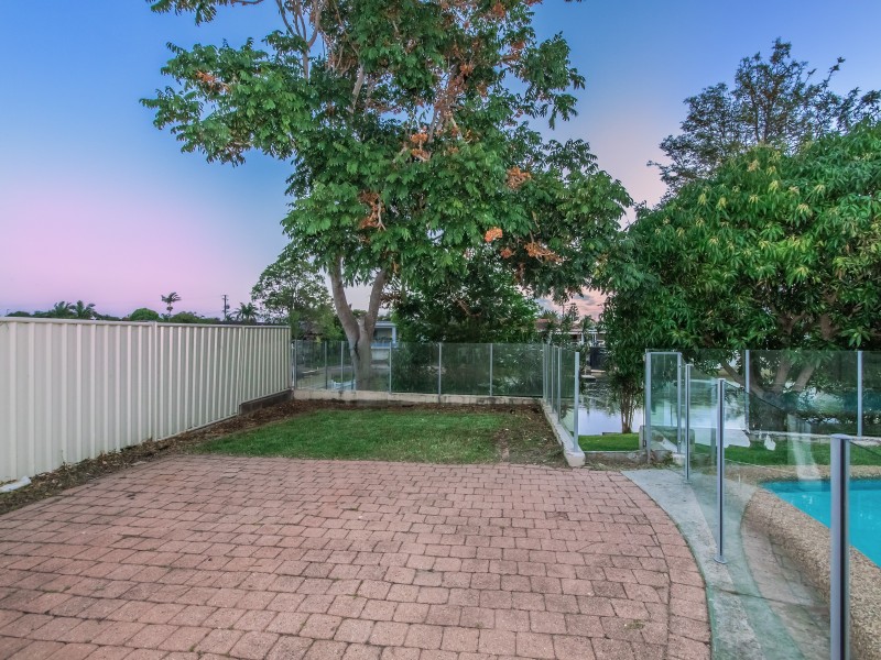 112 Salerno Street, Isle Of Capri QLD 4217