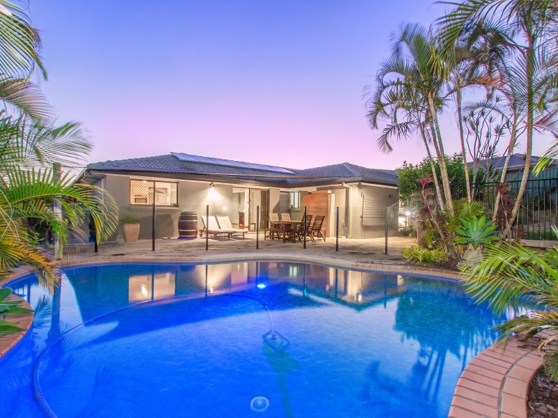 69 Arnold Palmer Drive, Parkwood QLD 4214