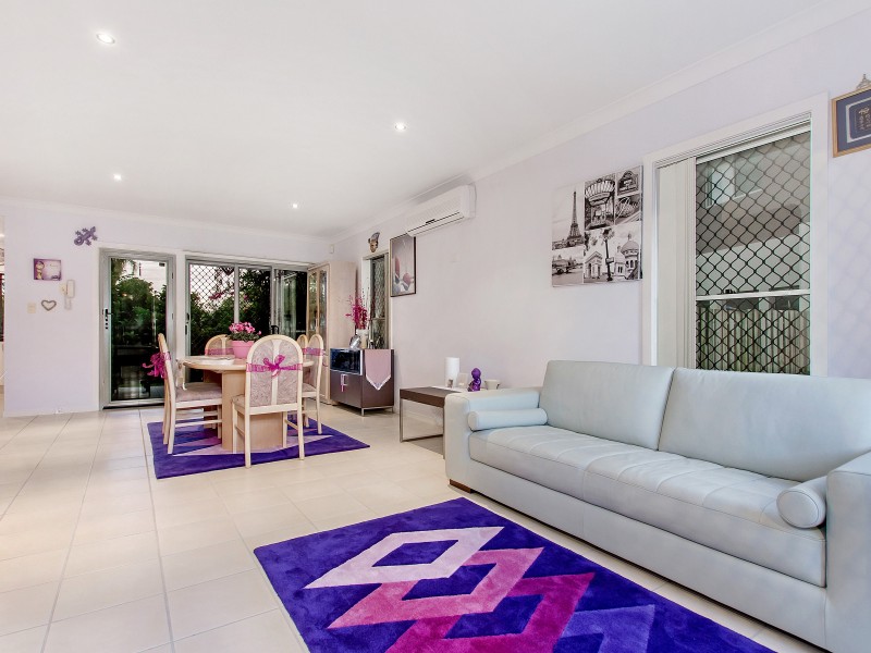 4/215 Benowa Road, Benowa QLD 4217