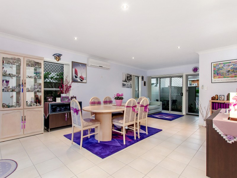 4/215 Benowa Road, Benowa QLD 4217